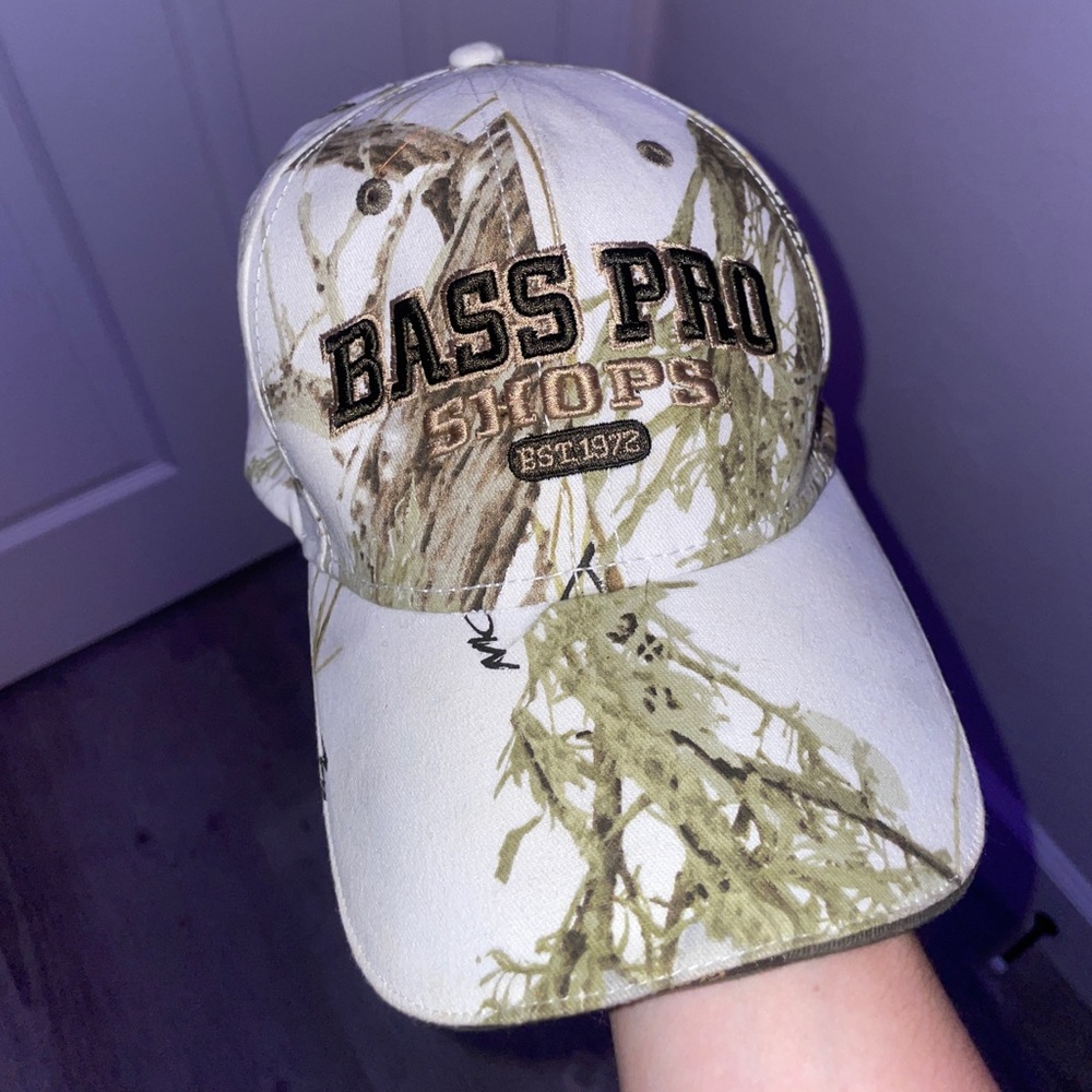 bass pro shops white and camo cap